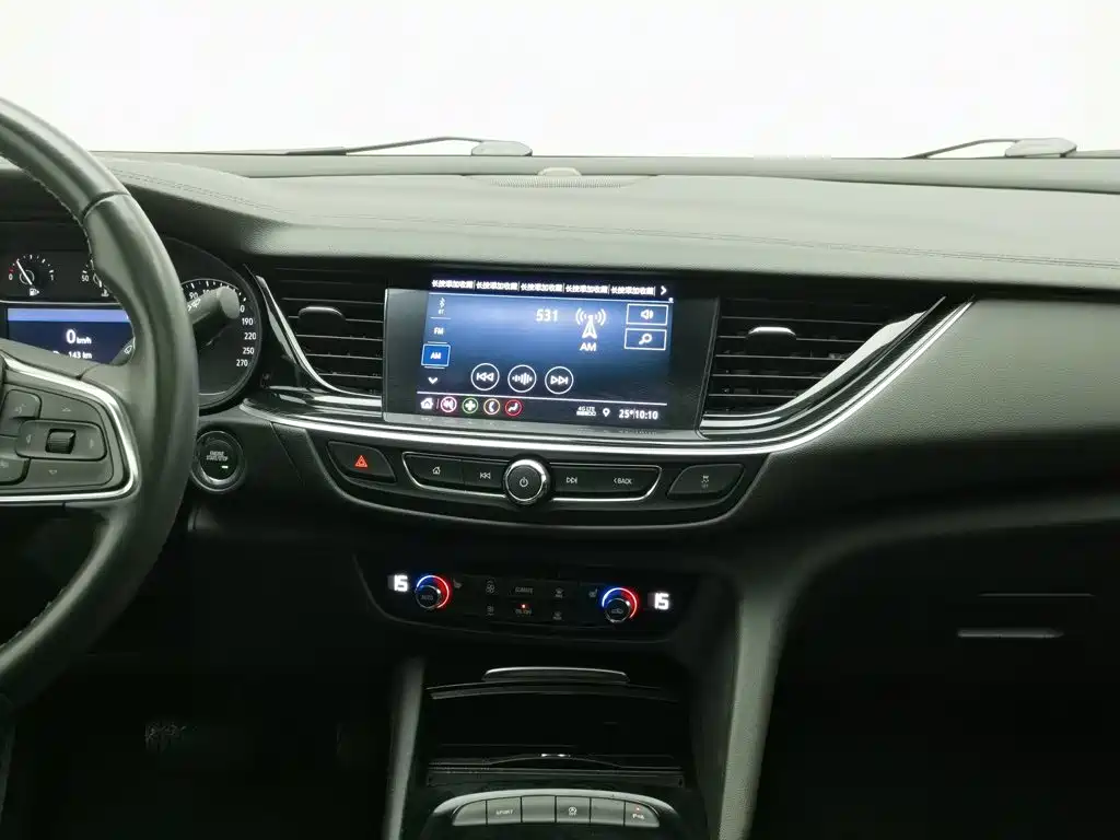Buick Regal — миниатюра 12