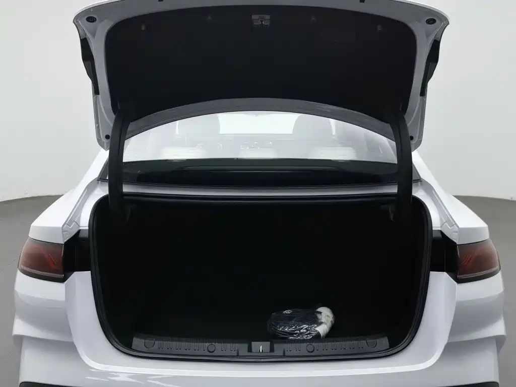 BYD Qin L — миниатюра 16