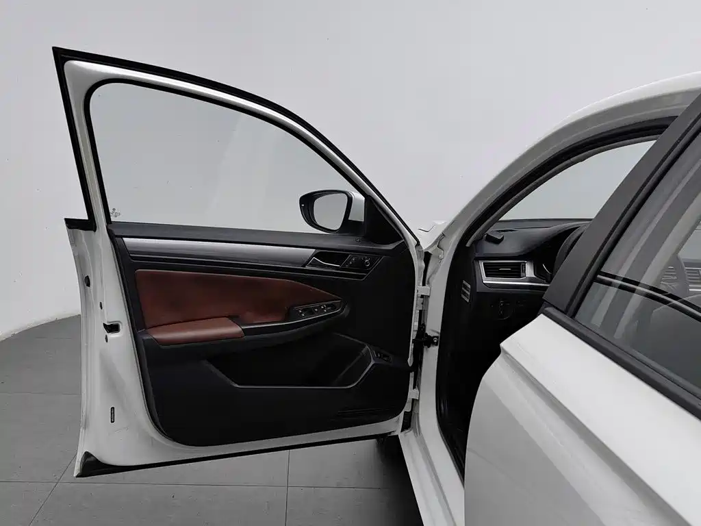 Volkswagen Bora — миниатюра 8