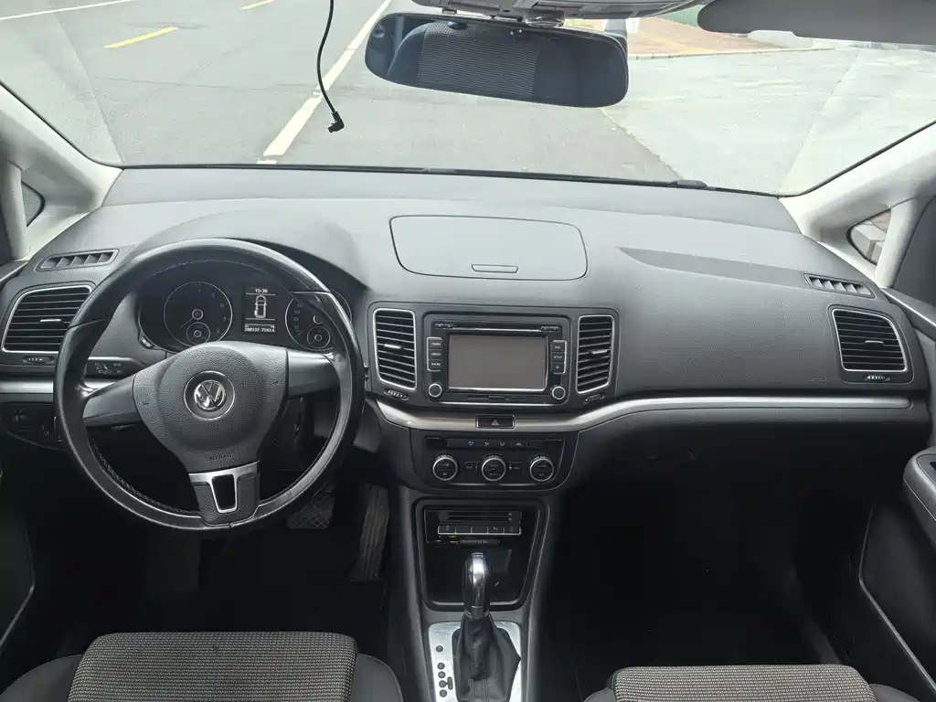 Volkswagen Xia 2016 380TSI 7 мест