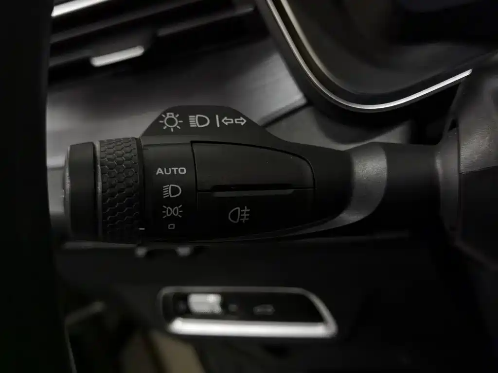 Geely Emgrand S — миниатюра 21