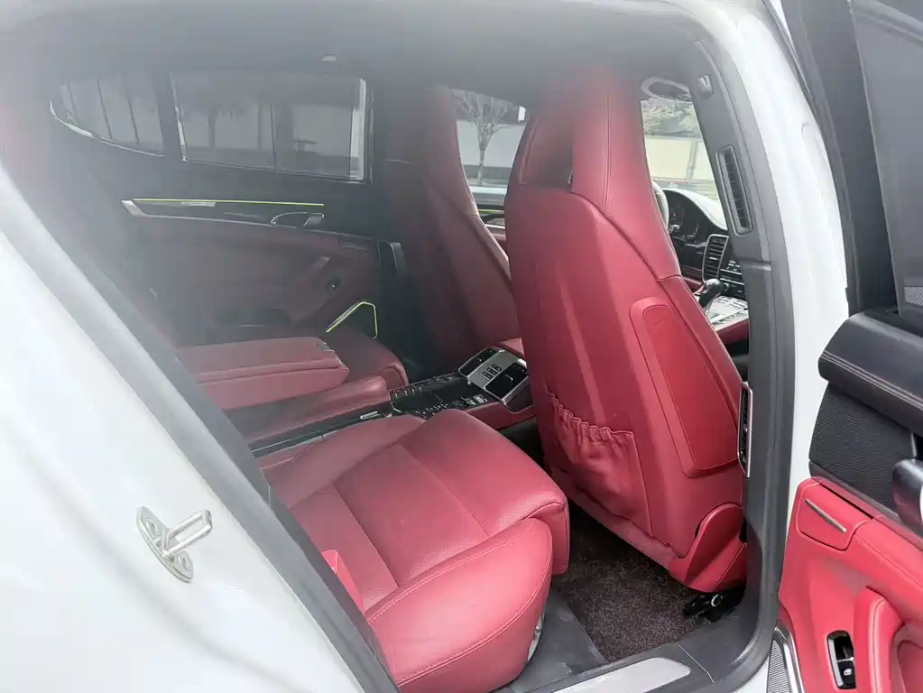 Porsche Panamera — миниатюра 6