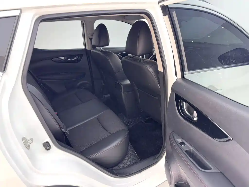 Nissan Qashqai — миниатюра 4