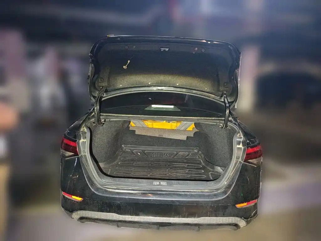 Nissan Sylphy — миниатюра 10