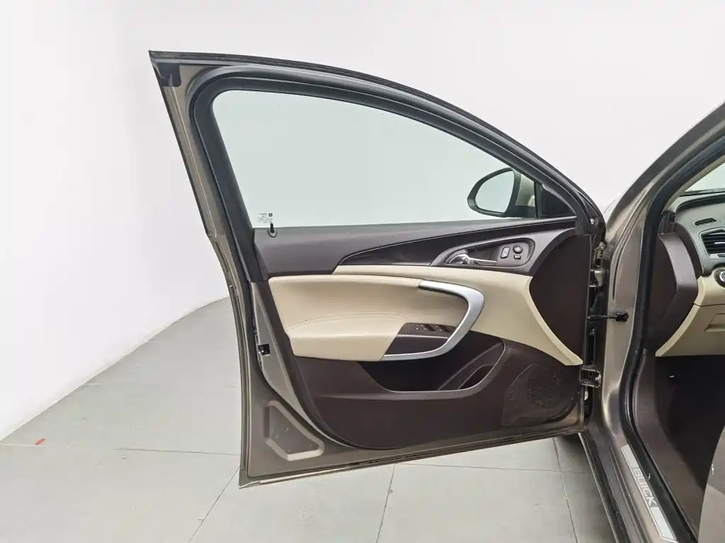 Buick Regal — миниатюра 8