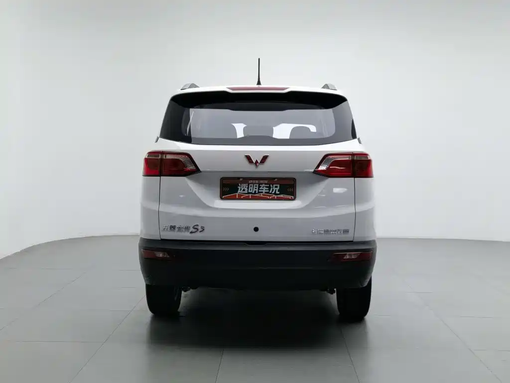 Wuling Hongguang S3 — миниатюра 4