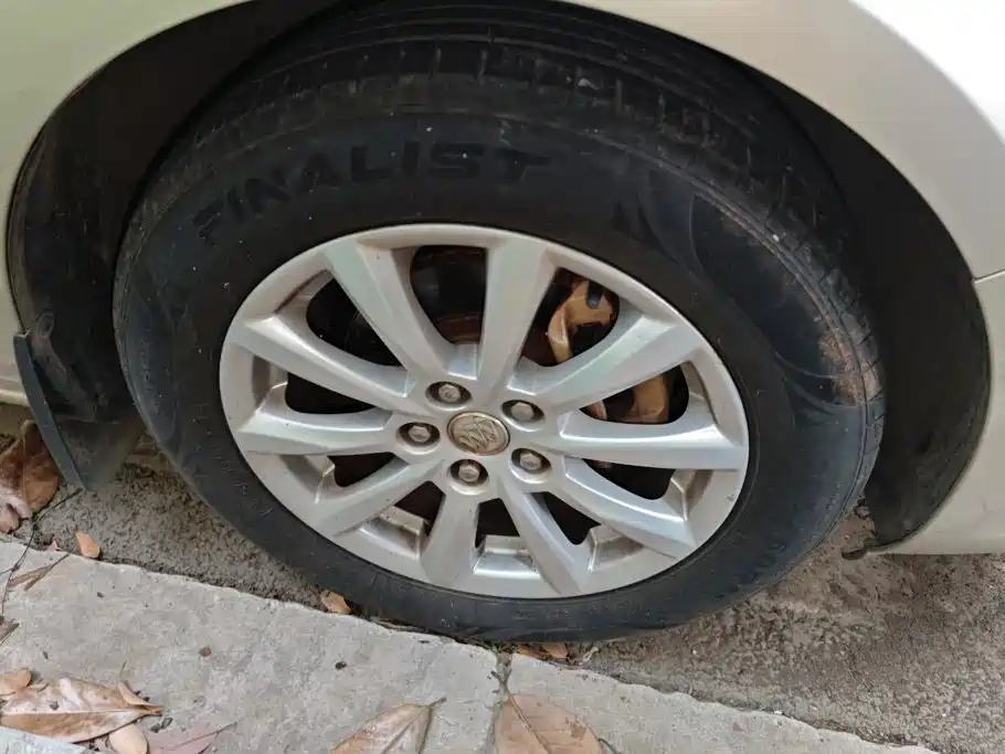 Buick Excelle — миниатюра 6