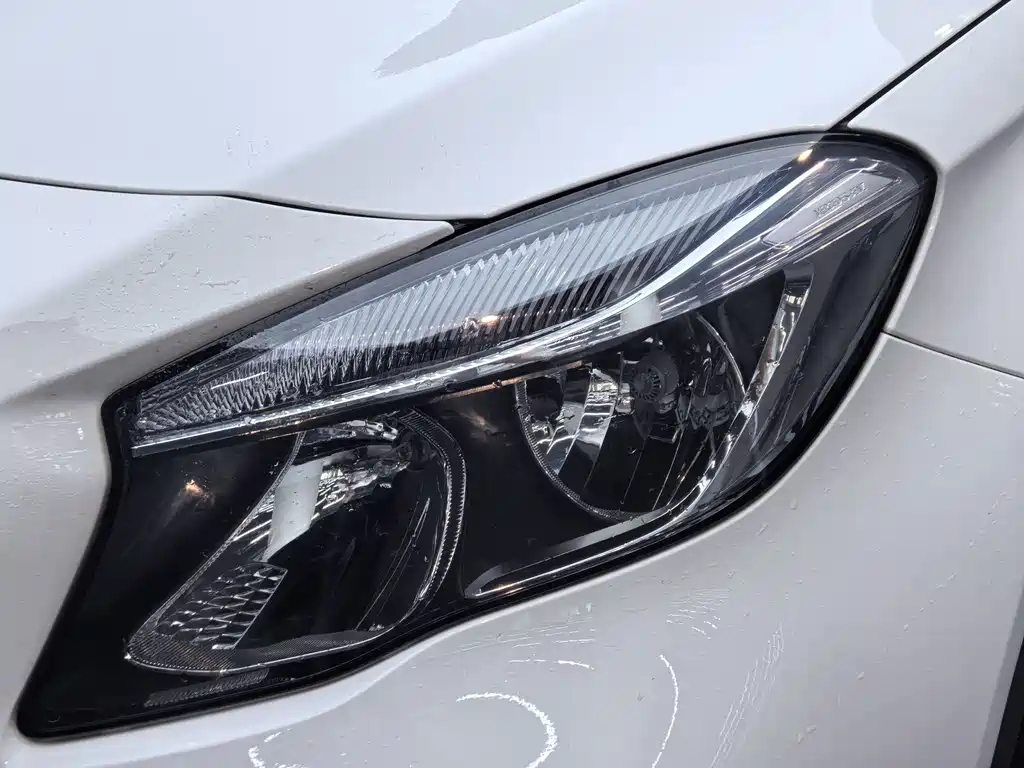Mercedes-Benz GLA — миниатюра 20