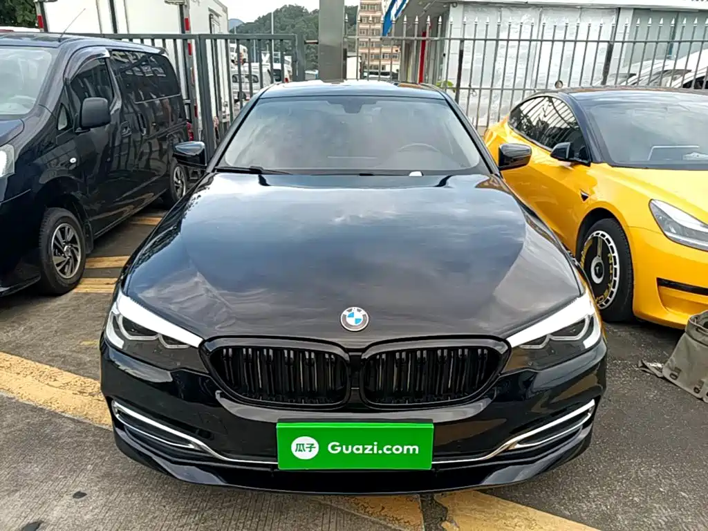 BMW 5 Series — миниатюра 3