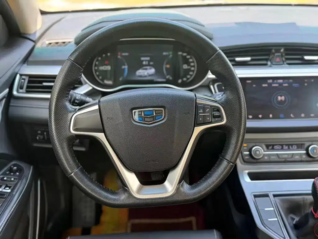 Geely Emgrand — миниатюра 6
