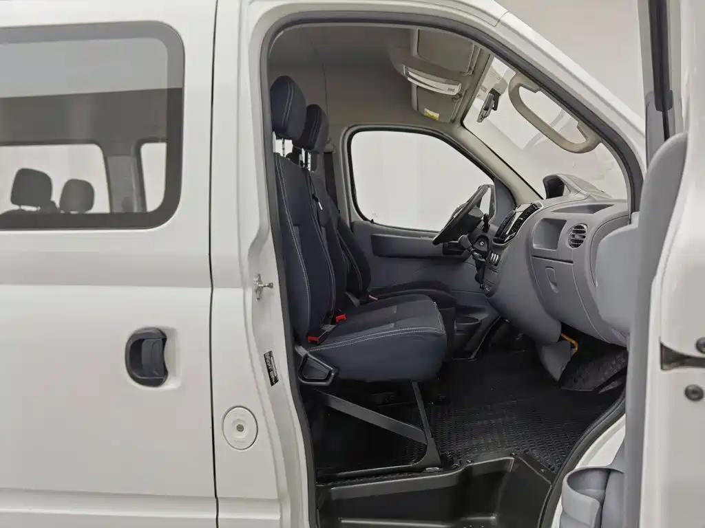 MAXUS V80 — миниатюра 23