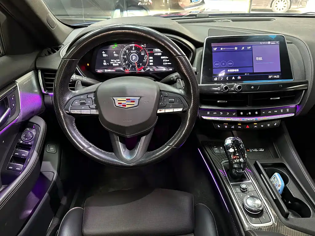 Cadillac CT5 — миниатюра 7