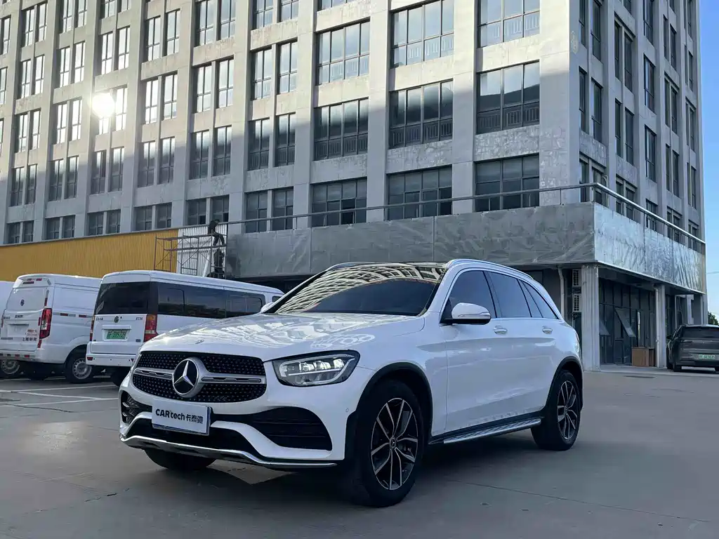 MERCEDES-BENZ GLC