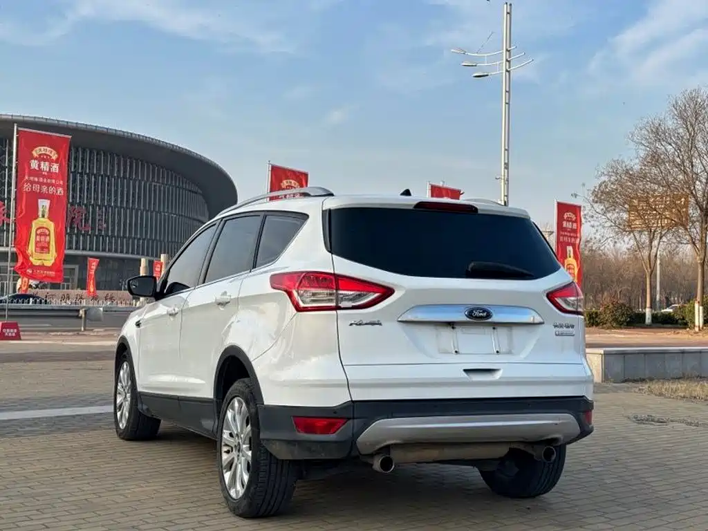 Ford Kuga — миниатюра 6
