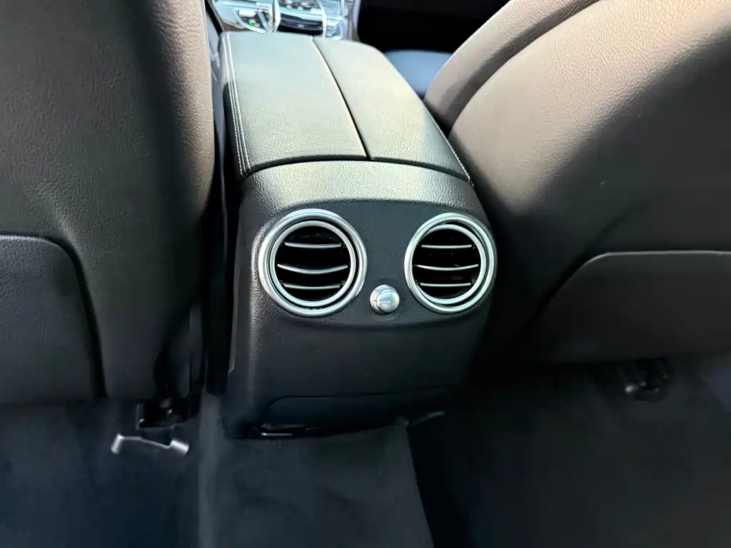 Mercedes-Benz GLC — миниатюра 32