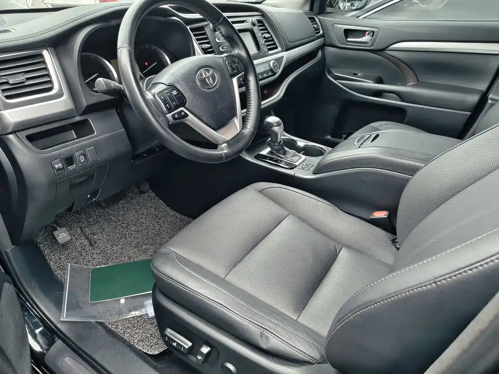 Toyota Highlander — миниатюра 15