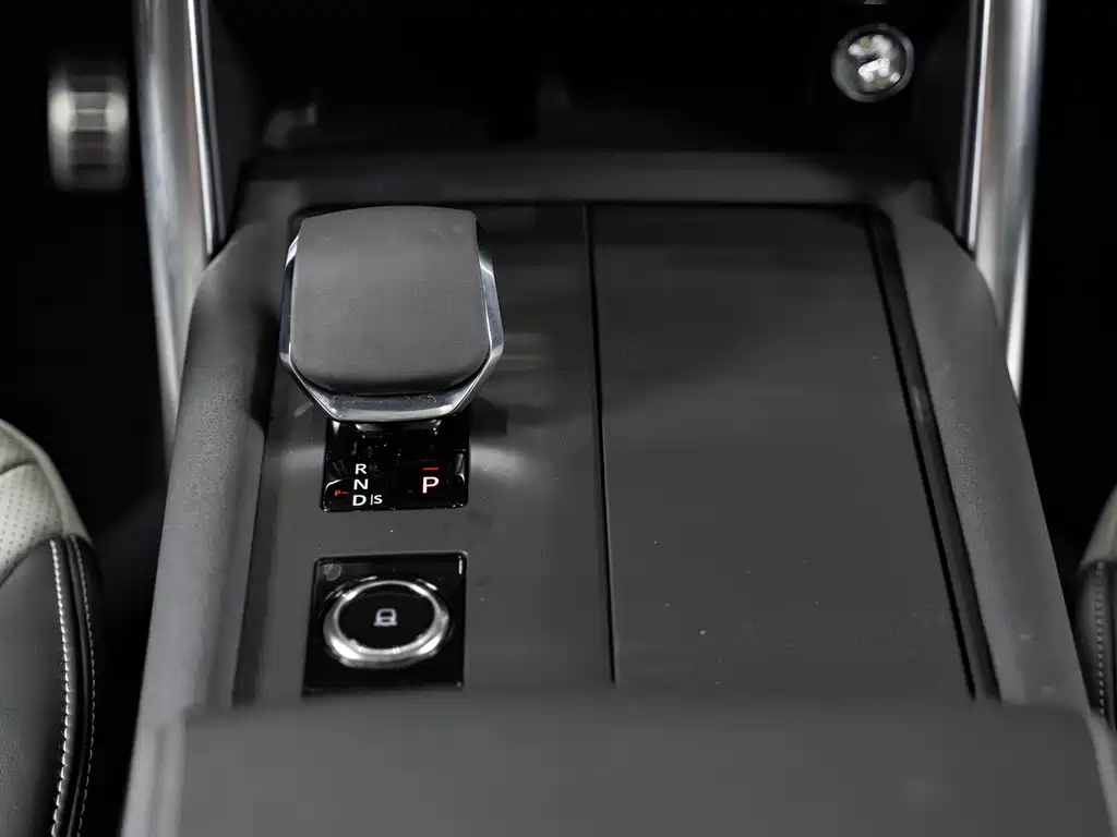 Land Rover Discovery — миниатюра 16