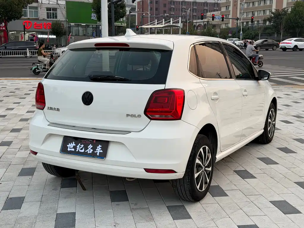 Volkswagen Polo — миниатюра 7
