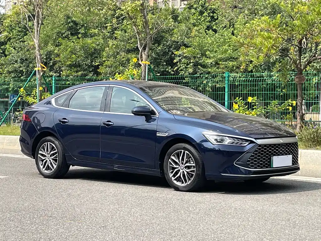 BYD Qin Plus 2023 — фото 3