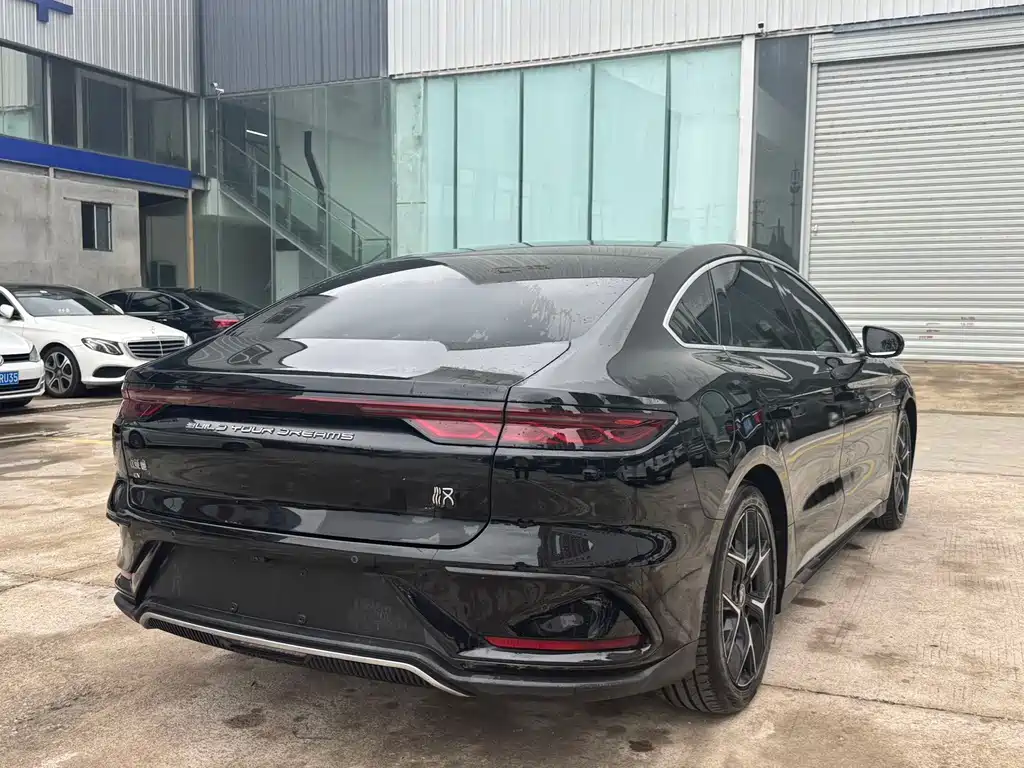 BYD Han — миниатюра 7