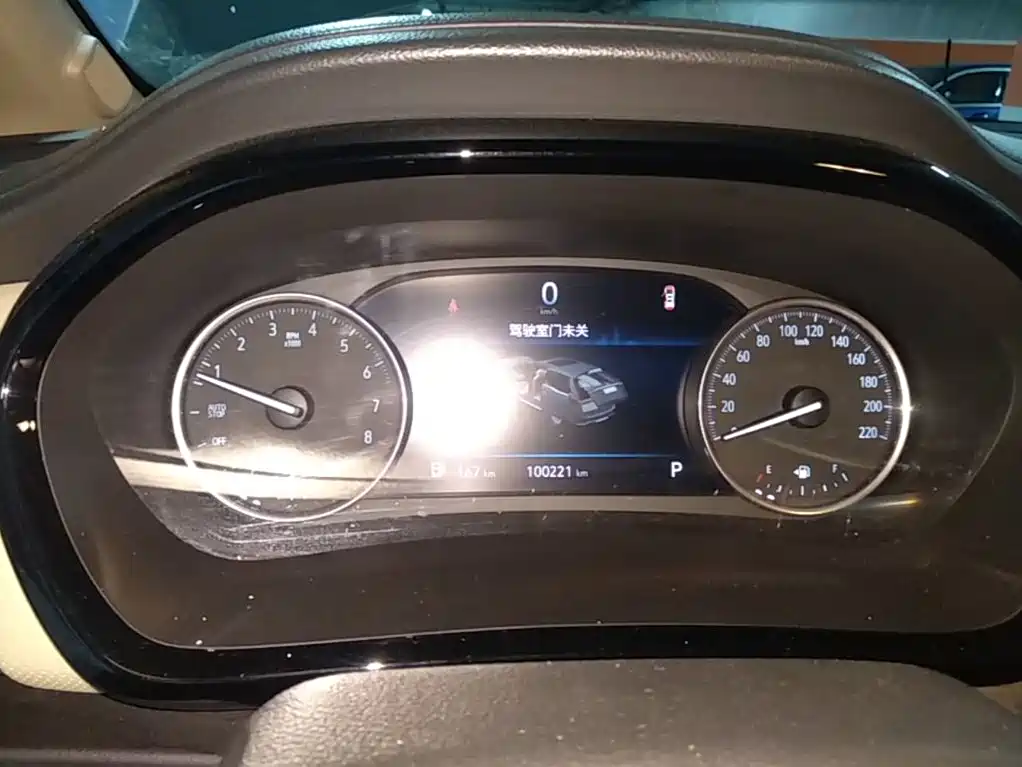 Buick GL8 — миниатюра 12