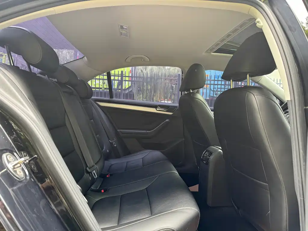 Volkswagen Sagitar — миниатюра 14