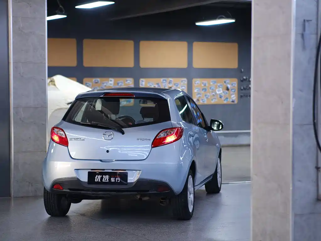 Mazda 2 Dazzle Dynamic 1.5L Auto Luxury Edition, фото 12