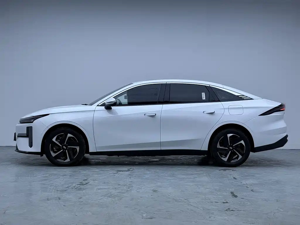 GEELY GALAXY GALAXY L6