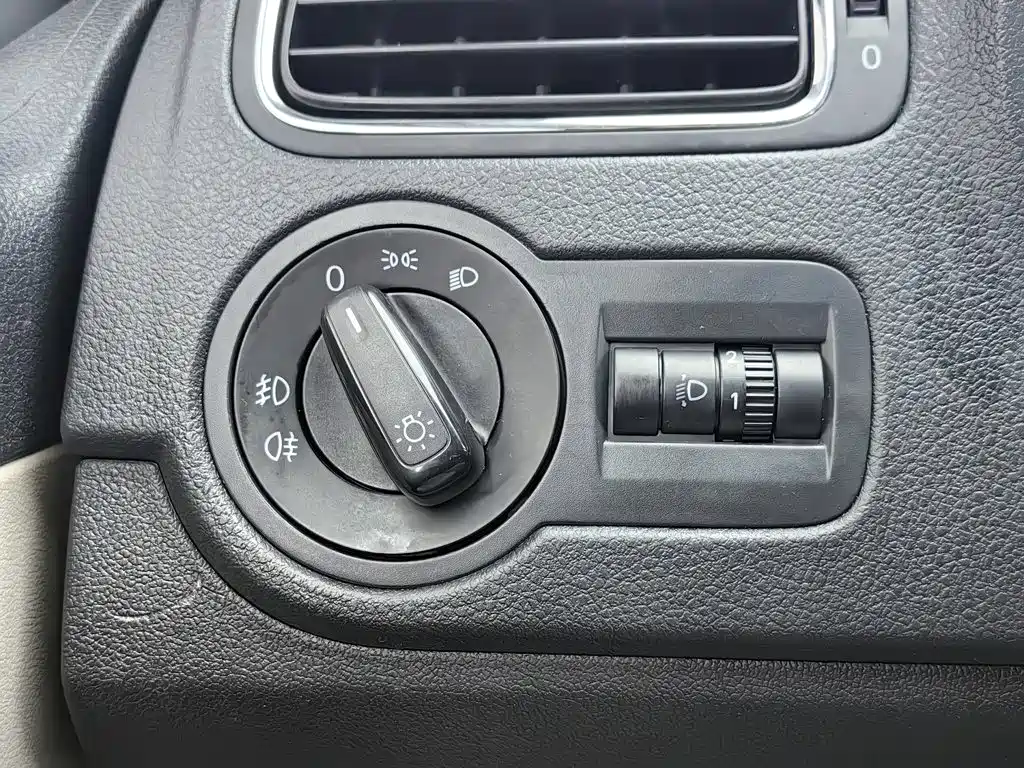 Volkswagen Polo — миниатюра 21