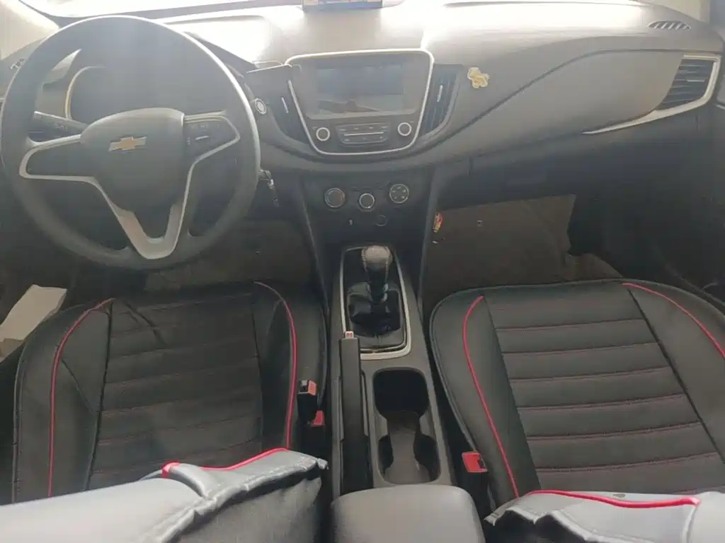 Chevrolet Cavalier — миниатюра 10