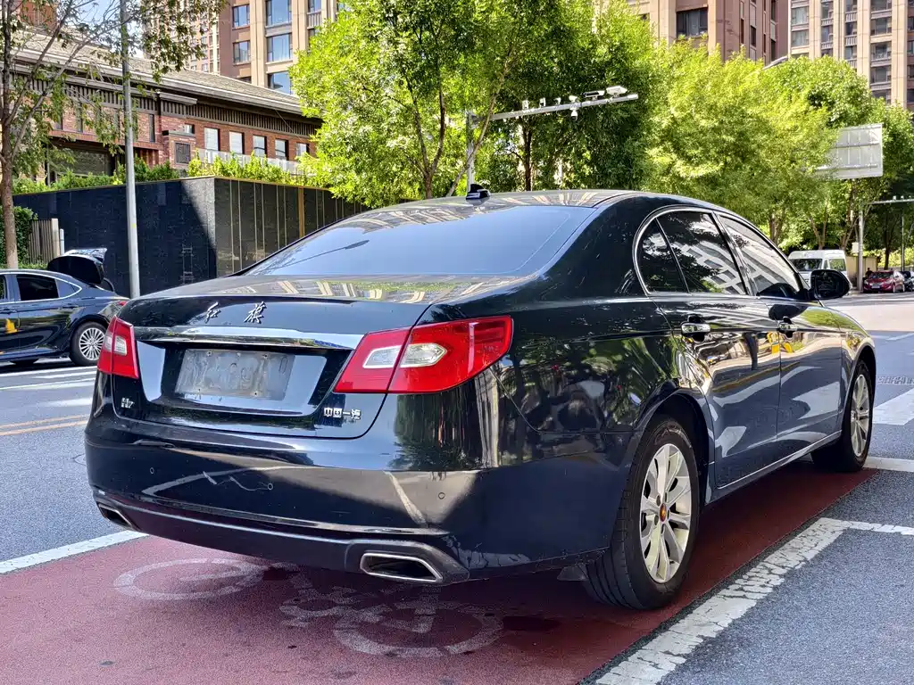 Hongqi Hongqi H7 — миниатюра 5