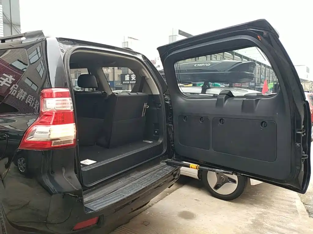 Toyota Prado — миниатюра 19