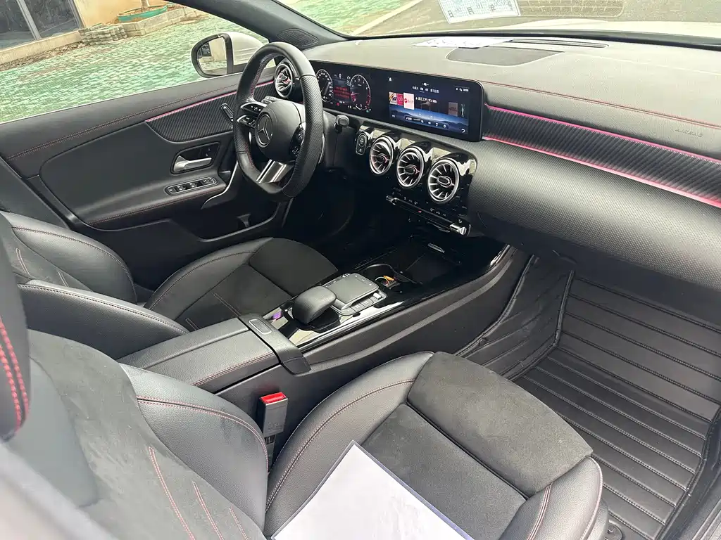Mercedes-Benz A-Class — миниатюра 11
