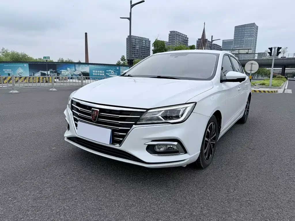Купить Roewe i5