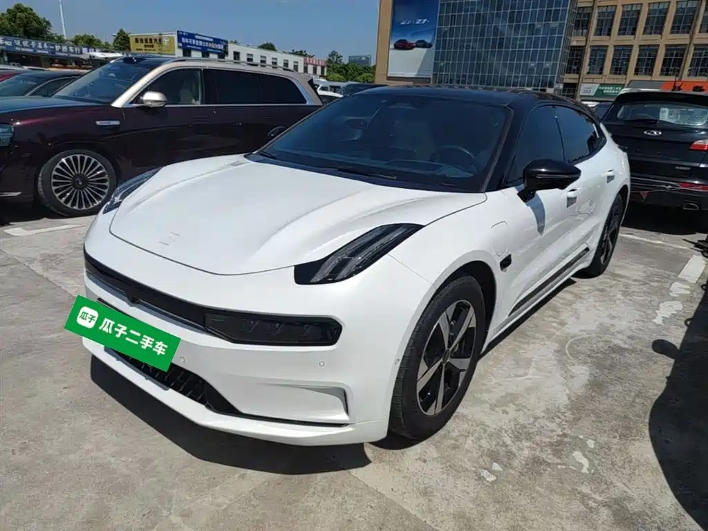 Zeekr 001 2023