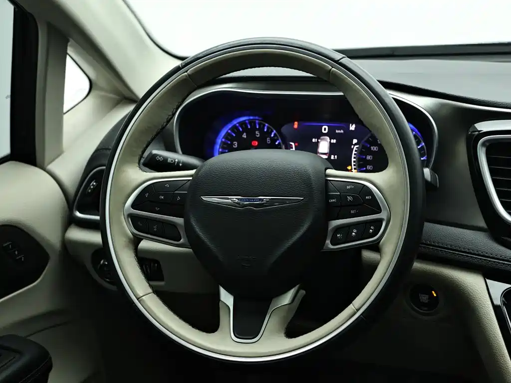 Chrysler Grand Voyager (Import) — миниатюра 15