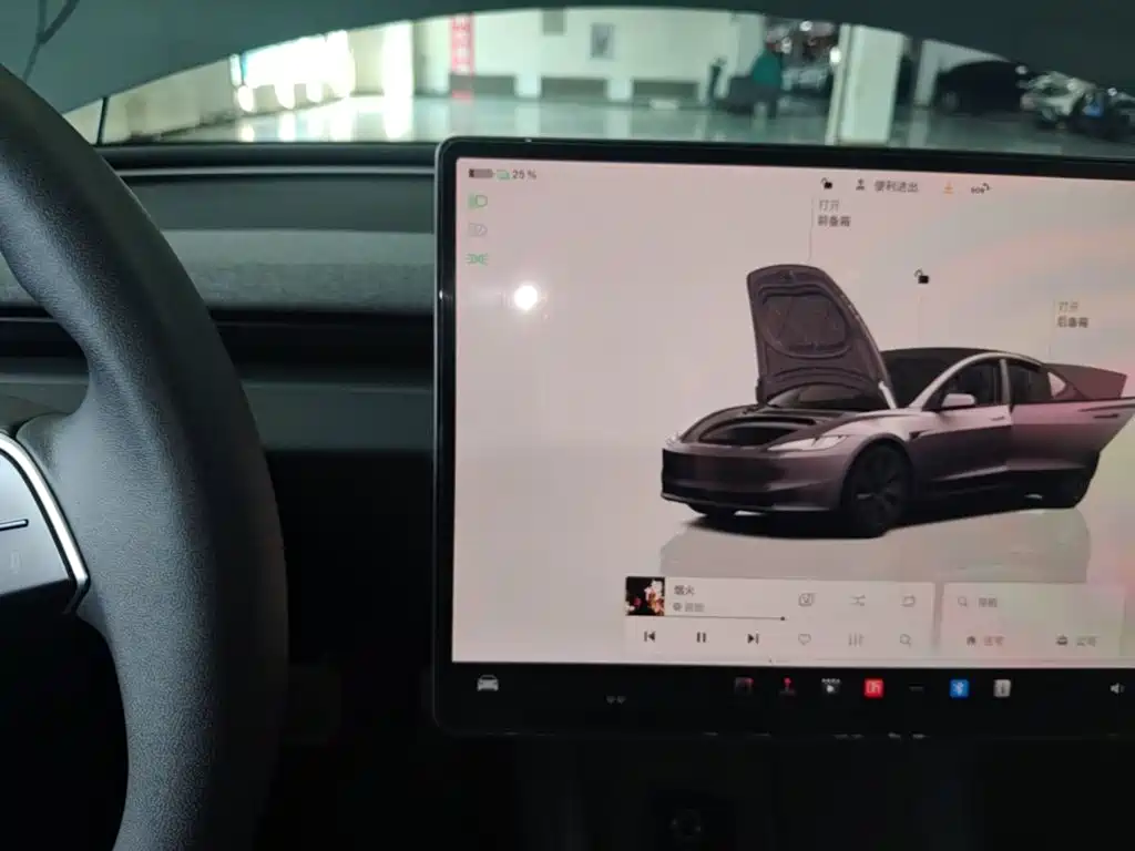 Tesla Model 3 — миниатюра 14