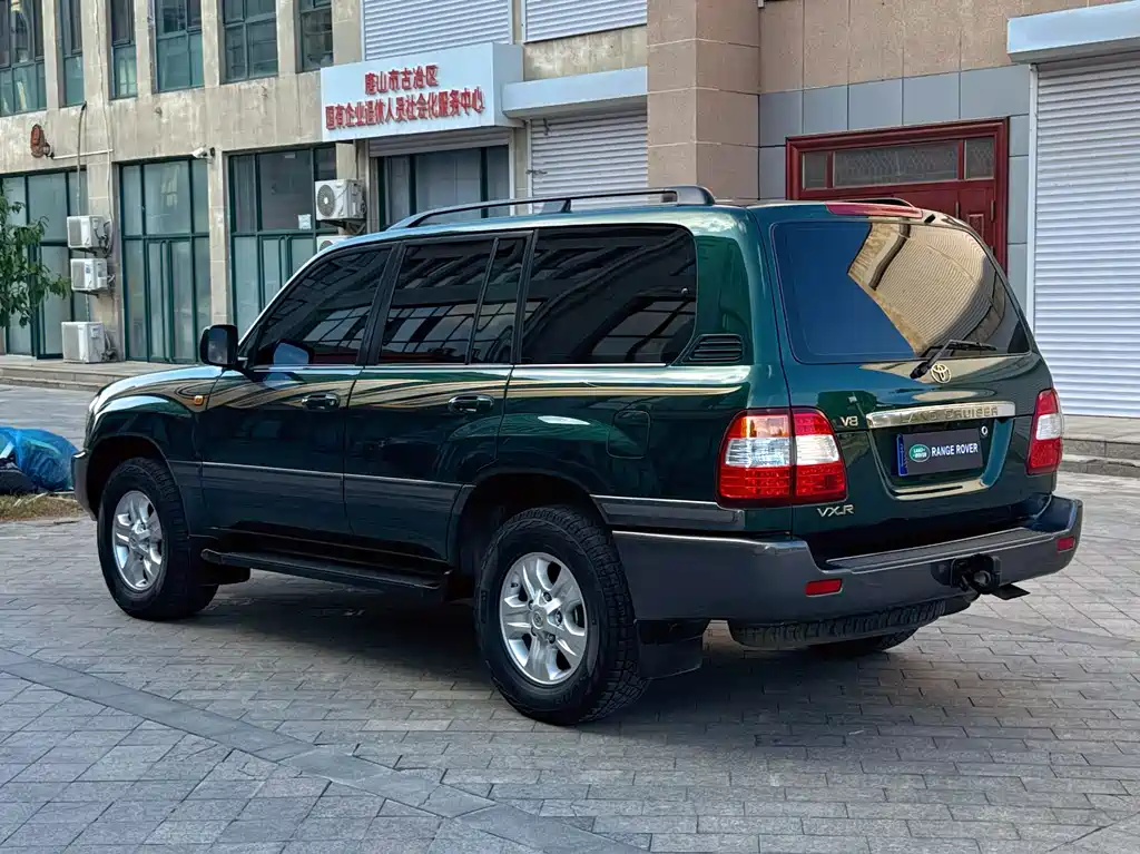 Toyota Land Cruiser — миниатюра 6