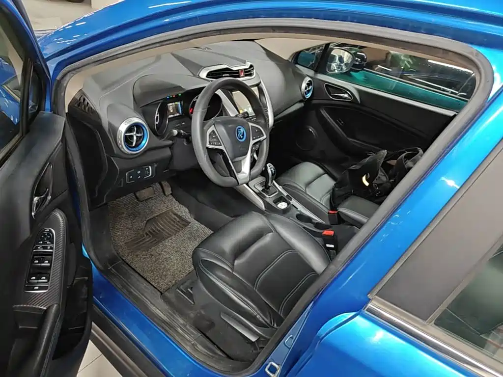 BYD Yuan EV — миниатюра 16