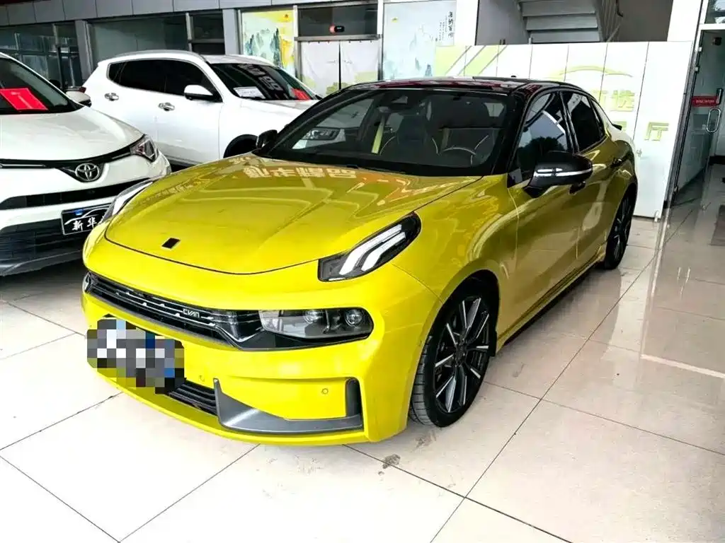 Купить Lynk & Co 03