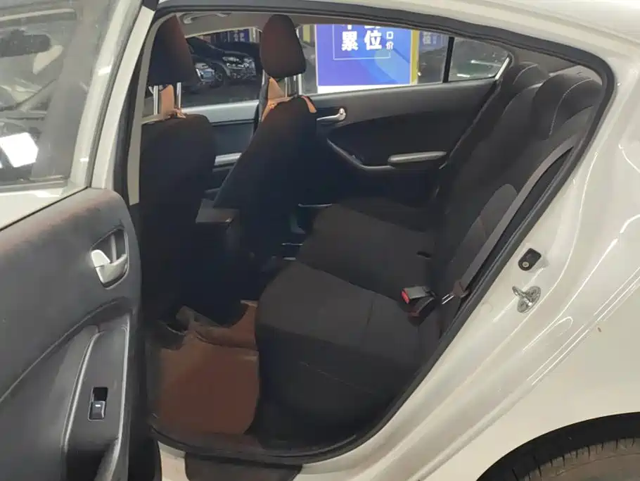 Kia K3 — миниатюра 11