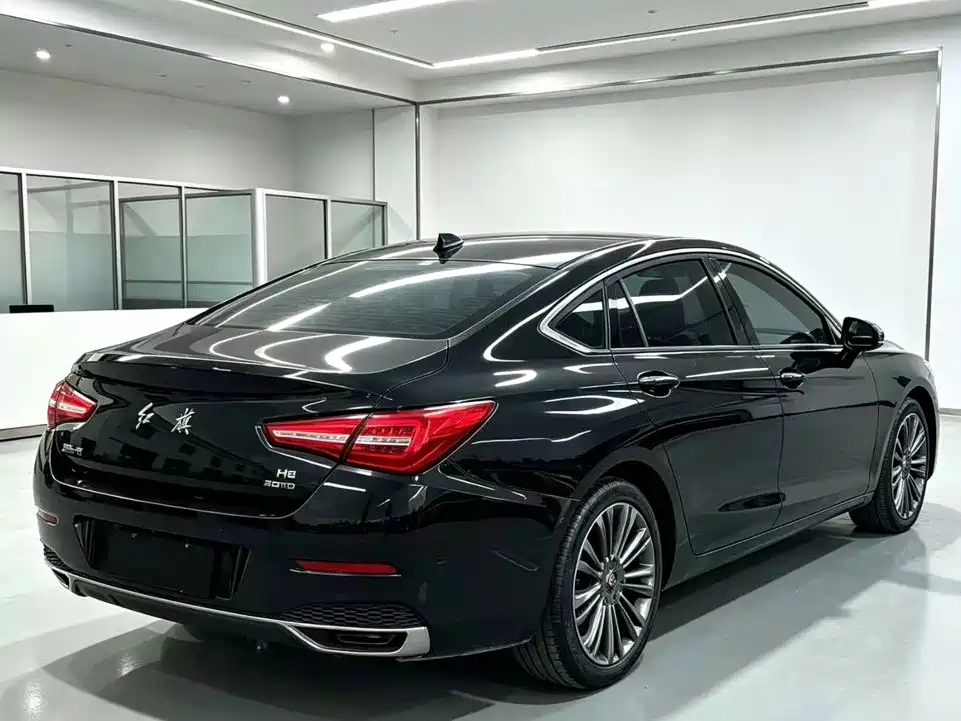 Hongqi Hongqi H5 — миниатюра 7
