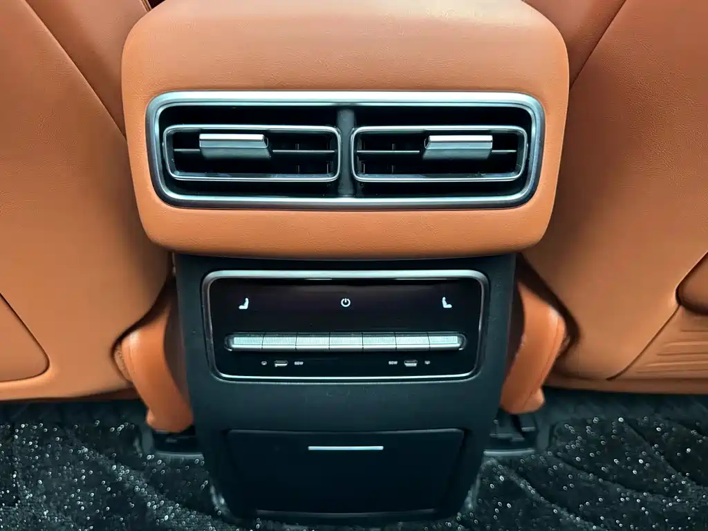 Li Auto Li L7 — миниатюра 15