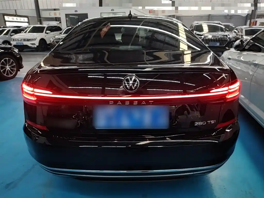 Volkswagen Passat 2024 280TSI