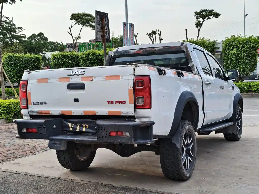 JAC JAC T8 — миниатюра 5