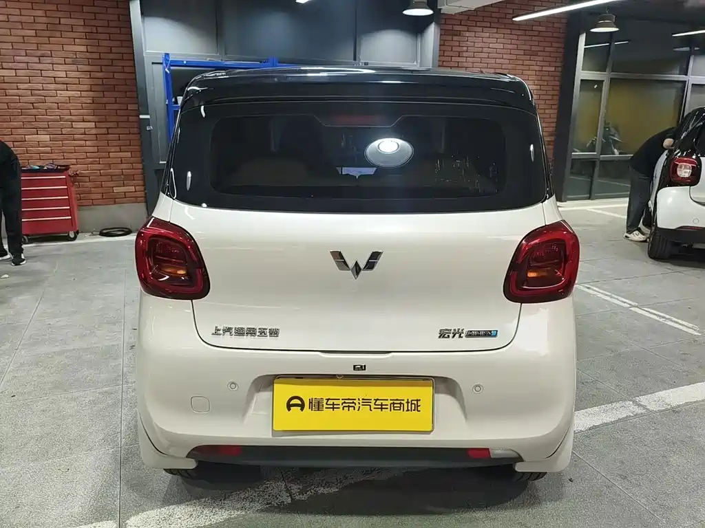 Wuling MINIEV — миниатюра 8