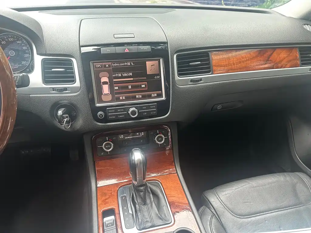Volkswagen Touareg — миниатюра 14