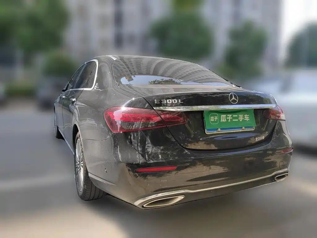 Mercedes-Benz E-Class — миниатюра 25