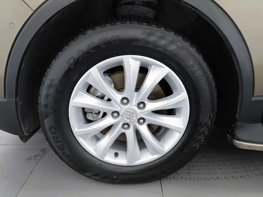Buick Envision Plus — миниатюра 17