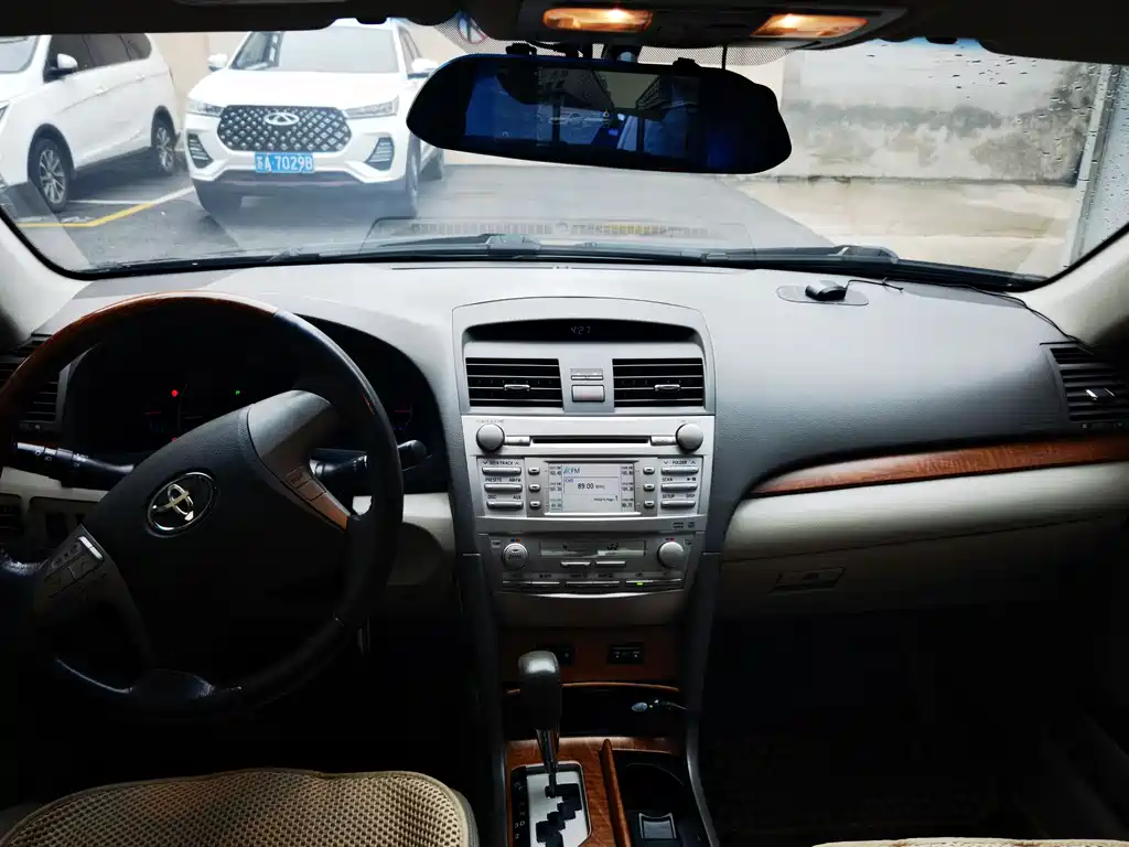 Toyota Camry 2011 200G Luxury